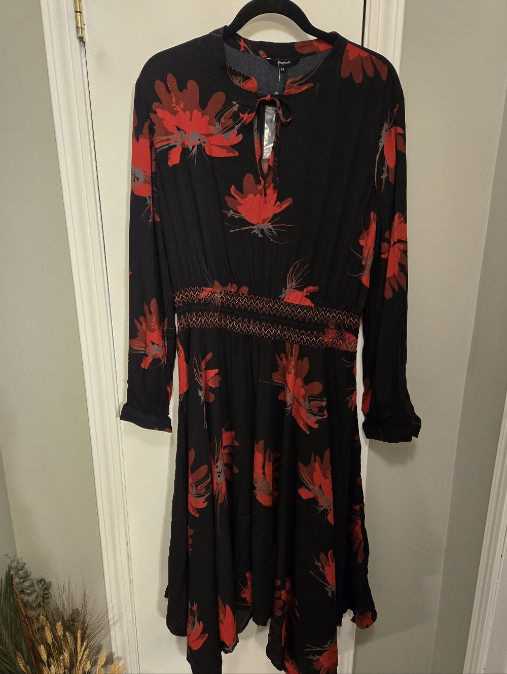Desigual Assymetric Midi Butterfly Dress Size 12 Black & Red (44 European) - Picture 8 of 16